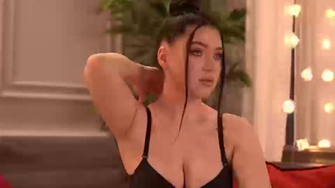 Snapshot of cindycruse chatting on 03.12.26 Cindy online show from 03.12.26