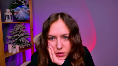 Snapshot of cindylovesmith chatting on 12.21.25 cindylovesmith online show from 12.21.25