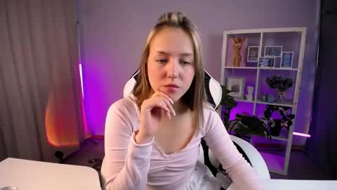 Snapshot of cindylovesmith chatting on 02.28.26 cindylovesmith online show from 02.28.26