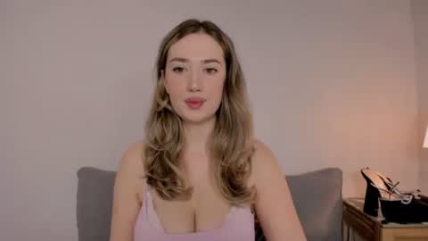 Snapshot of cindyprettywomen chatting on 10.26.25 cindyprettywomen online show from 10.26.25