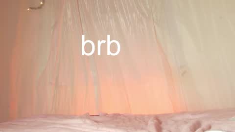 Snapshot of cinnamon__criss chatting on 01.22.25 cinnamon__criss online show from 01.22.25