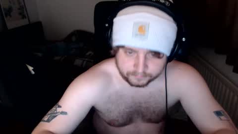 Snapshot of cinnamonbunzsz chatting on 12.18.24 cinnamon online show from 12.18.24