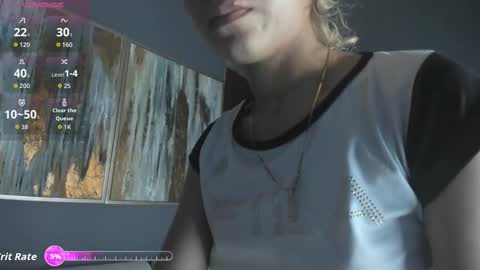 Cintia online show from 10.16.25