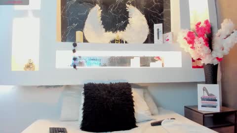 Snapshot of cinthya_mjs chatting on 09.23.25 Cinthya online show from 09.23.25