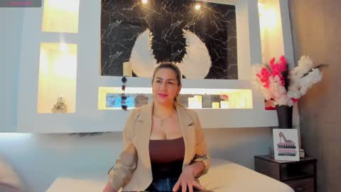 Snapshot of cinthya_mjs chatting on 10.04.25 Cinthya online show from 10.04.25