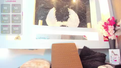 Snapshot of cinthya_mjs chatting on 11.11.25 Cinthya online show from 11.11.25