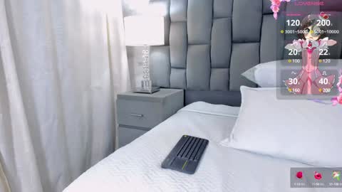 CintiaCollins  online show from 12.15.24