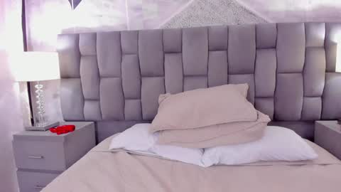 CintiaCollins  online show from 01.30.25