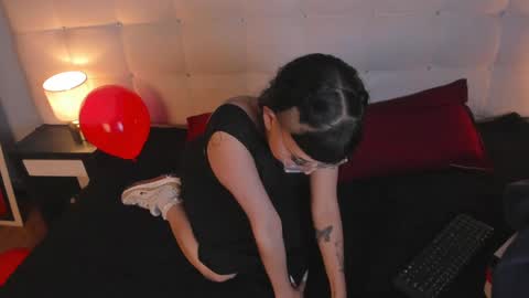 Snapshot of cintya_kors chatting on 02.25.25 Cintya online show from 02.25.25