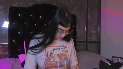 Snapshot of cintya_kors chatting on 12.03.25 Cintya online show from 12.03.25