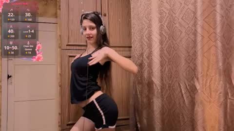 Snapshot of cirabonnet chatting on 11.12.25 Lisa Salivan online show from 11.12.25