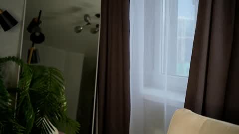 Snapshot of cirilada chatting on 12.11.24 Sandy online show from 12.11.24