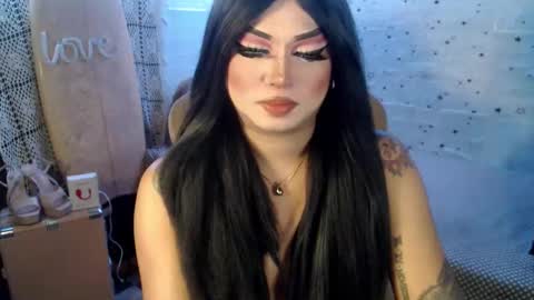 Snapshot of cj_parker69 chatting on 04.11.26 QUEEN CESS online show from 04.11.26