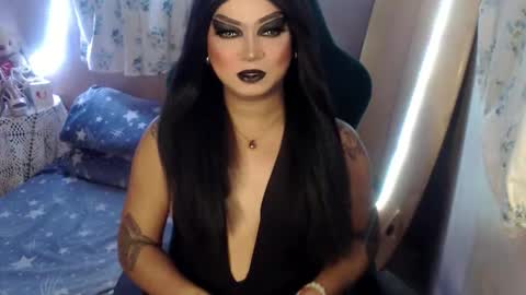 Snapshot of cj_parker69 chatting on 04.26.26 QUEEN CESS online show from 04.26.26