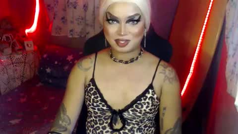 Snapshot of cj_parker69 chatting on 04.27.26 QUEEN CESS online show from 04.27.26