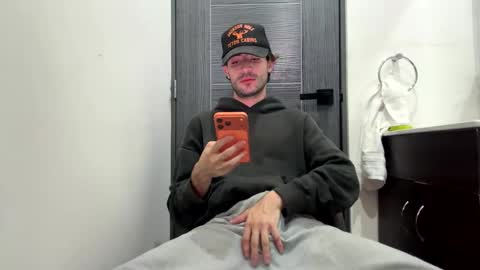 Snapshot of ckeefer96 chatting on 02.12.26 ckeefer96 online show from 02.12.26