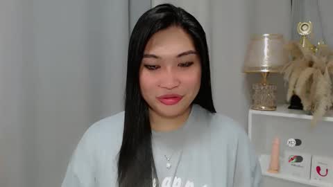 Snapshot of claire_wntr chatting on 05.16.26 CLAIRE online show from 05.16.26