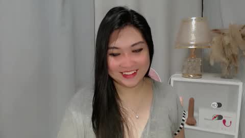 Snapshot of claire_wntr chatting on 05.28.26 CLAIRE online show from 05.28.26