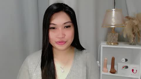 Snapshot of claire_wntr chatting on 05.29.26 CLAIRE online show from 05.29.26