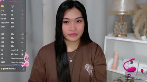 CLAIRE online show from 07.04.26