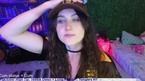 Snapshot of claireity chatting on 10.05.25 Claire online show from 10.05.25