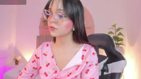 Snapshot of clara_lu chatting on 06.27.26 C L A R A online show from 06.27.26