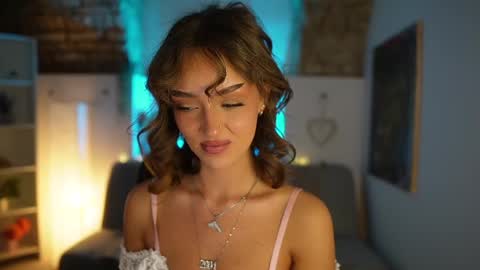 Snapshot of clara_smile chatting on 02.06.25 Clara smile online show from 02.06.25