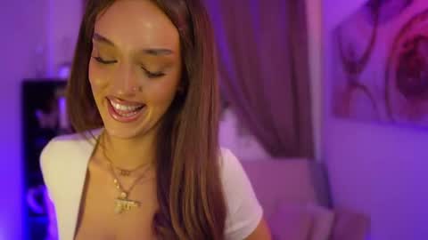 Snapshot of clara_smile chatting on 09.17.25 Clara smile online show from 09.17.25