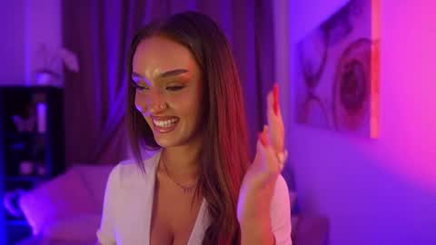 Snapshot of clara_smile chatting on 09.18.25 Clara smile online show from 09.18.25