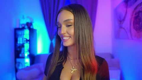 Snapshot of clara_smile chatting on 10.03.25 Clara smile online show from 10.03.25