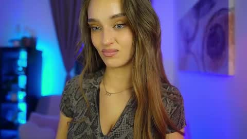 Snapshot of clara_smile chatting on 10.24.25 Clara smile online show from 10.24.25