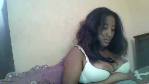 Snapshot of clarah0123 chatting on 02.05.25 Clarah0123 online show from 02.05.25