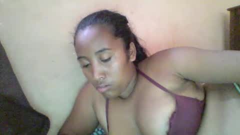 Snapshot of clarah0123 chatting on 02.07.25 Clarah0123 online show from 02.07.25