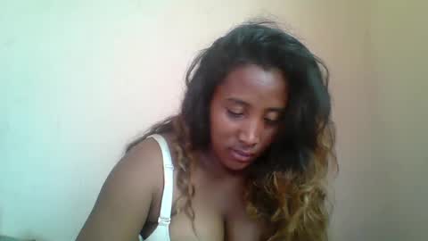 Snapshot of clarah0123 chatting on 03.04.25 Clarah0123 online show from 03.04.25