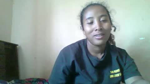 Snapshot of clarah0123 chatting on 09.26.25 Clarah0123 online show from 09.26.25