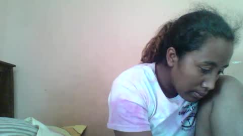 Snapshot of clarah0123 chatting on 10.21.25 Clarah0123 online show from 10.21.25