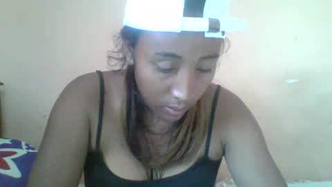 Snapshot of clarah0123 chatting on 10.28.25 Clarah0123 online show from 10.28.25