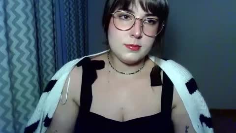 Clara online show from 07.12.26