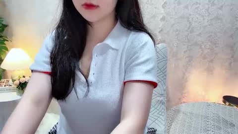 Snapshot of clari_yumi chatting on 02.24.26 Clari online show from 02.24.26