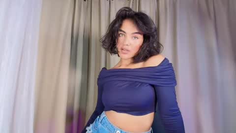 Snapshot of claricerose chatting on 12.17.25 clarise online show from 12.17.25