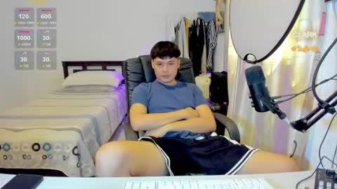 Snapshot of clarkyplaze chatting on 07.15.26 Clark online show from 07.15.26