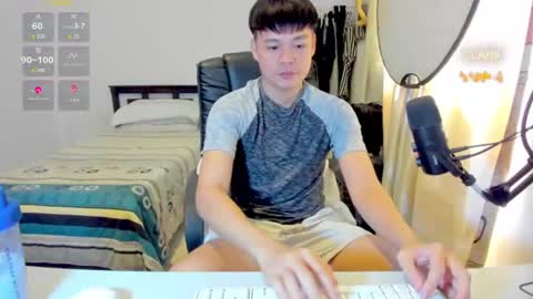Snapshot of clarkyplaze chatting on 07.18.26 Clark online show from 07.18.26