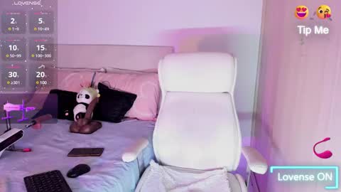 Snapshot of clarmua chatting on 02.07.25 CLAR online show from 02.07.25