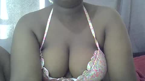 Snapshot of classy_zoey chatting on 01.08.26 classy_zoey online show from 01.08.26