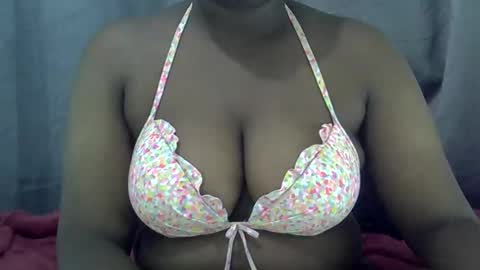 Snapshot of classy_zoey chatting on 01.12.26 classy_zoey online show from 01.12.26