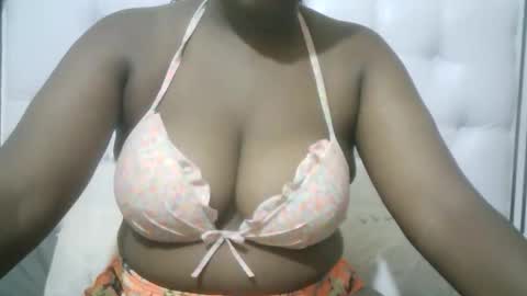 Snapshot of classy_zoey chatting on 02.10.26 classy_zoey online show from 02.10.26