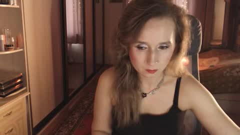 Snapshot of classyinna chatting on 09.26.25 classyinna online show from 09.26.25