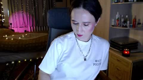 Snapshot of classyinna chatting on 01.05.26 classyinna online show from 01.05.26