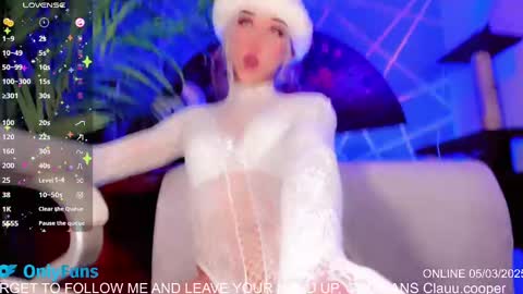 Snapshot of claudia_cooper chatting on 03.06.25 online show from 03.06.25