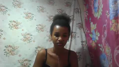 Snapshot of claudiannah chatting on 11.11.25 claudianne online show from 11.11.25